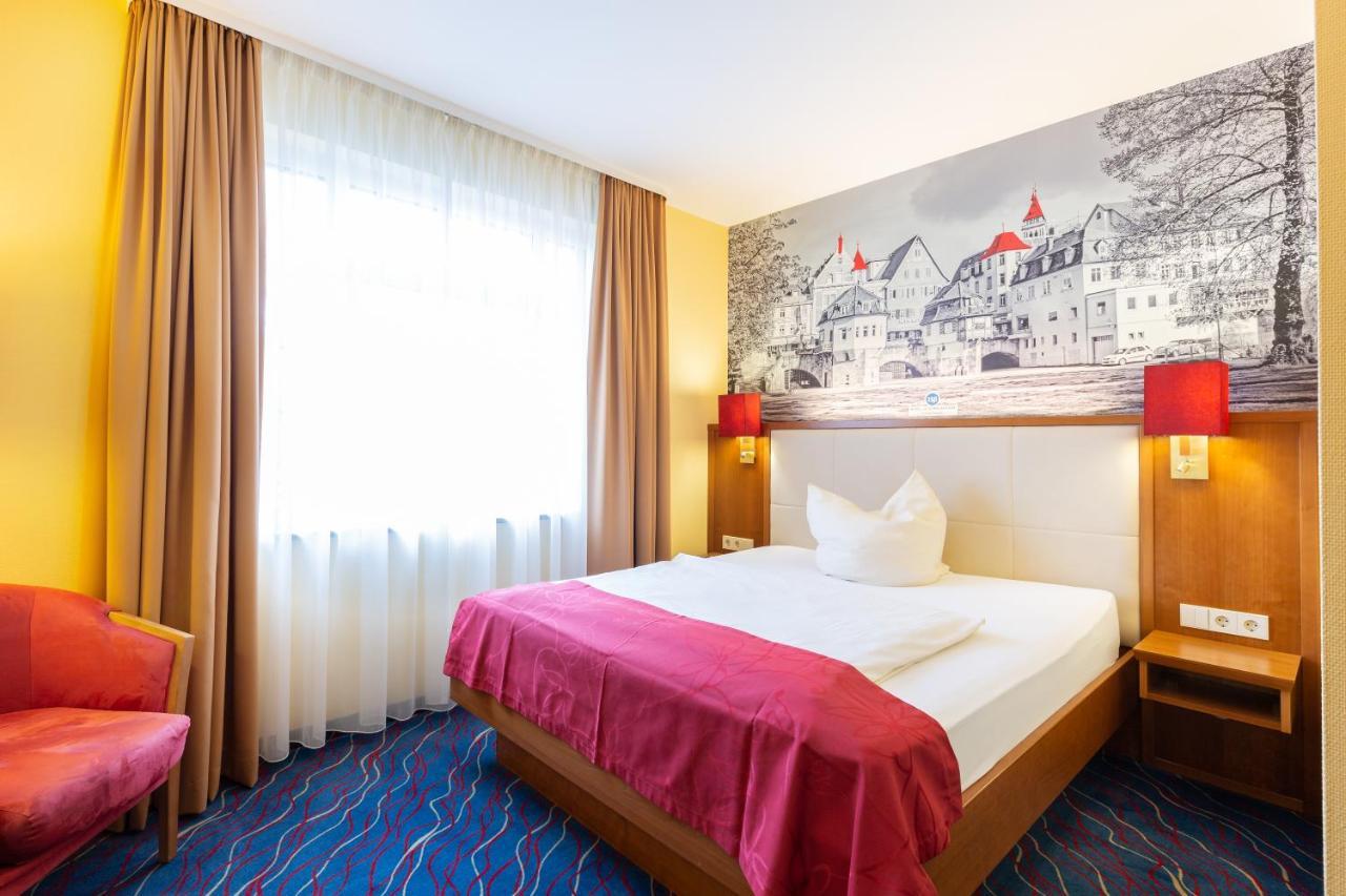 Hotel Am Schillerpark Esslingen am Neckar Exteriör bild