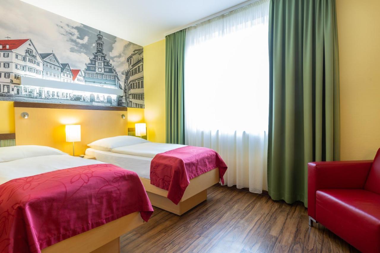 Hotel Am Schillerpark Esslingen am Neckar Exteriör bild